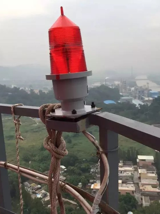 烟囱航标灯安装